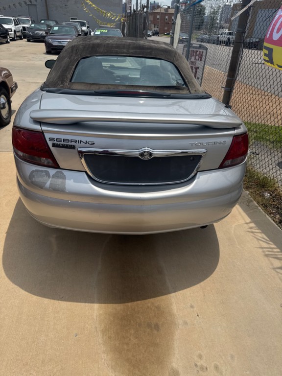 2006 Chrysler Sebring Image 3
