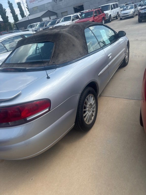 2006 Chrysler Sebring Image 4