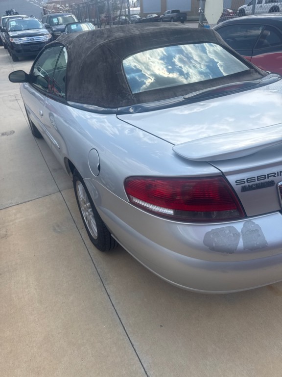 2006 Chrysler Sebring Image 5