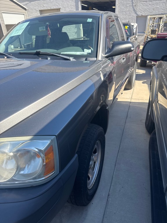 2006 Dodge Dakota Image 3