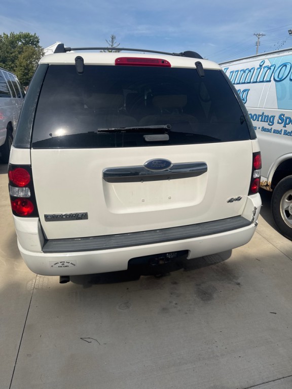 2009 Ford Explorer Image 8