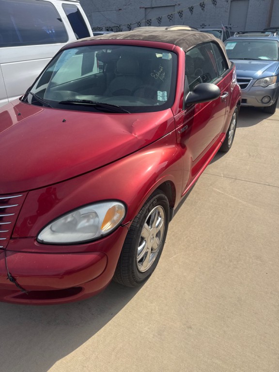 2005 Chrysler PT Cruiser Image 2