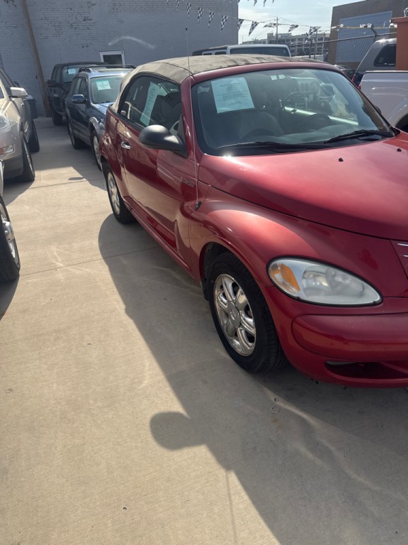 2005 Chrysler PT Cruiser Image 3