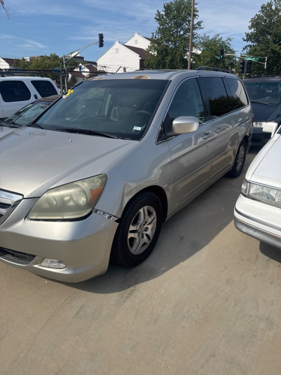2005 Honda Odyssey Image 2