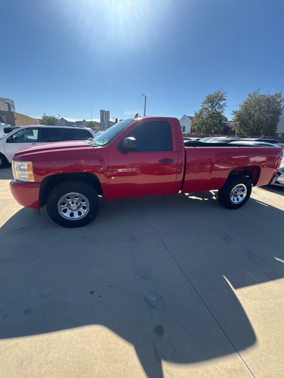 2008 GMC Sierra Image 2