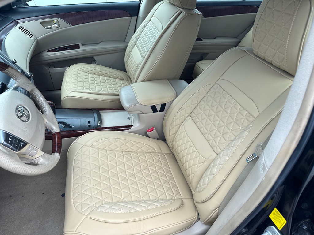 2011 Toyota Avalon Image 17