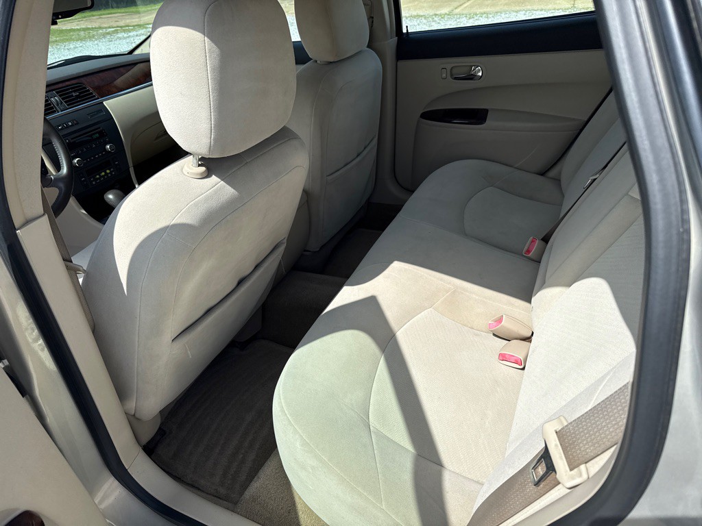 2008 Buick Lacrosse Image 12