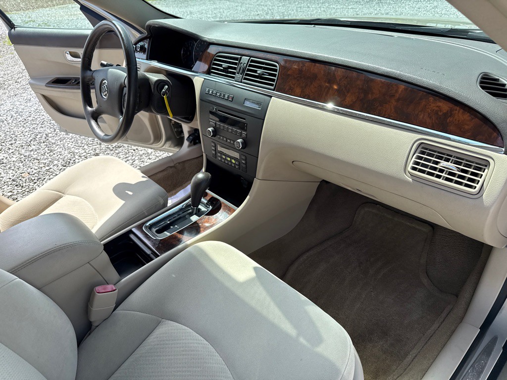 2008 Buick Lacrosse Image 17