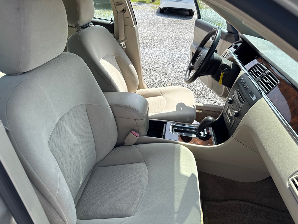 2008 Buick Lacrosse Image 18
