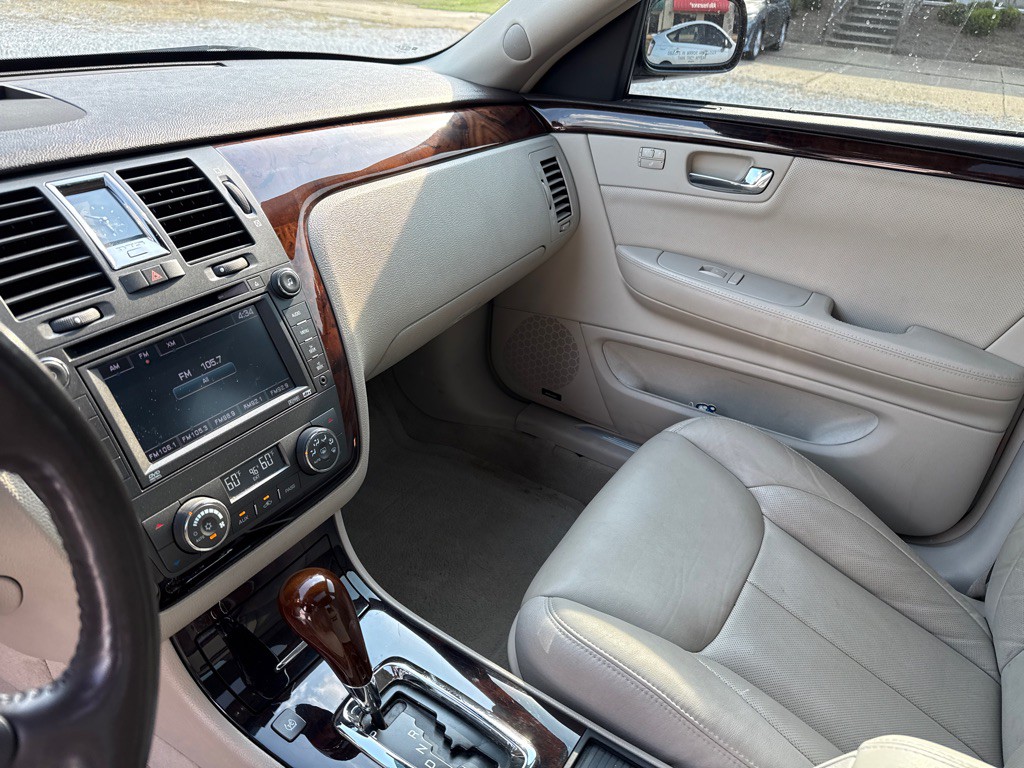 2008 Cadillac DTS Image 15