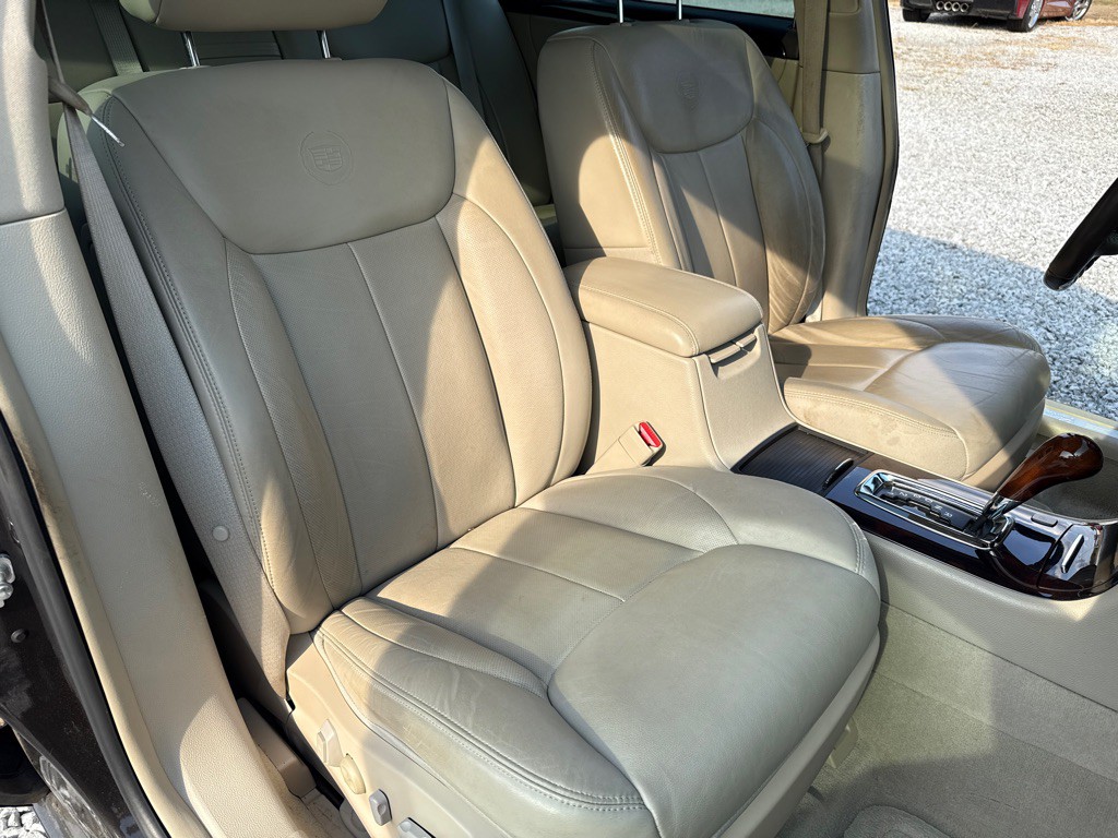 2008 Cadillac DTS Image 23