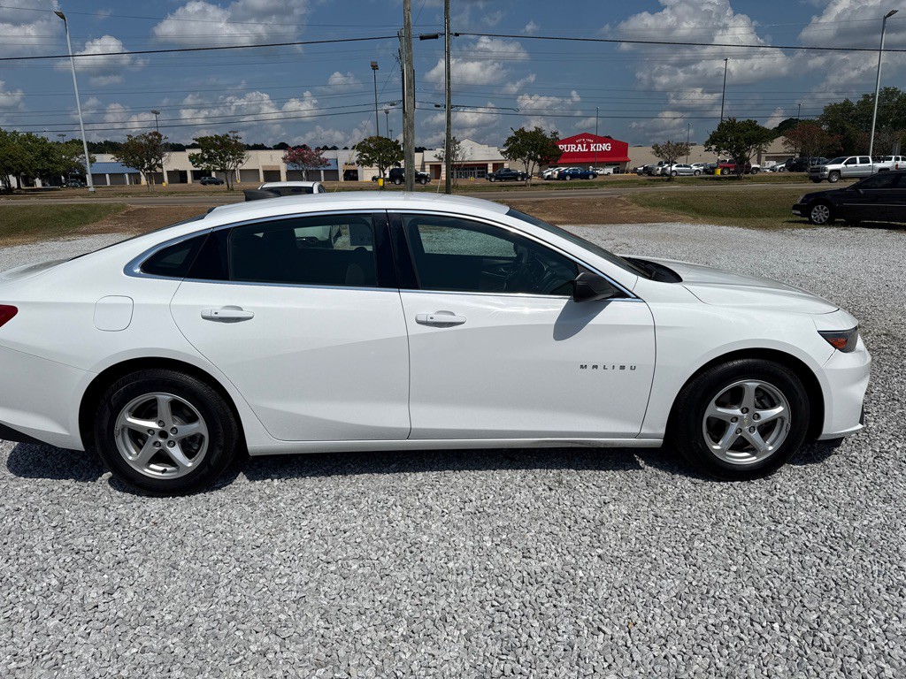 2018 Chevrolet Malibu Image 5