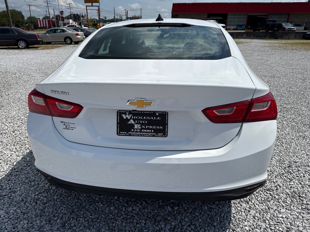 2018 Chevrolet Malibu Image 7