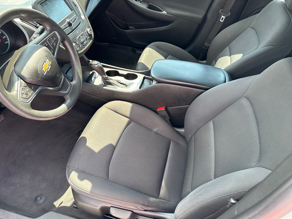 2018 Chevrolet Malibu Image 12