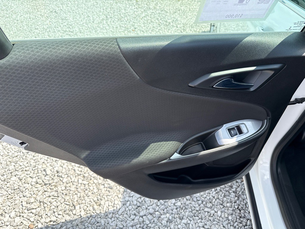 2018 Chevrolet Malibu Image 17