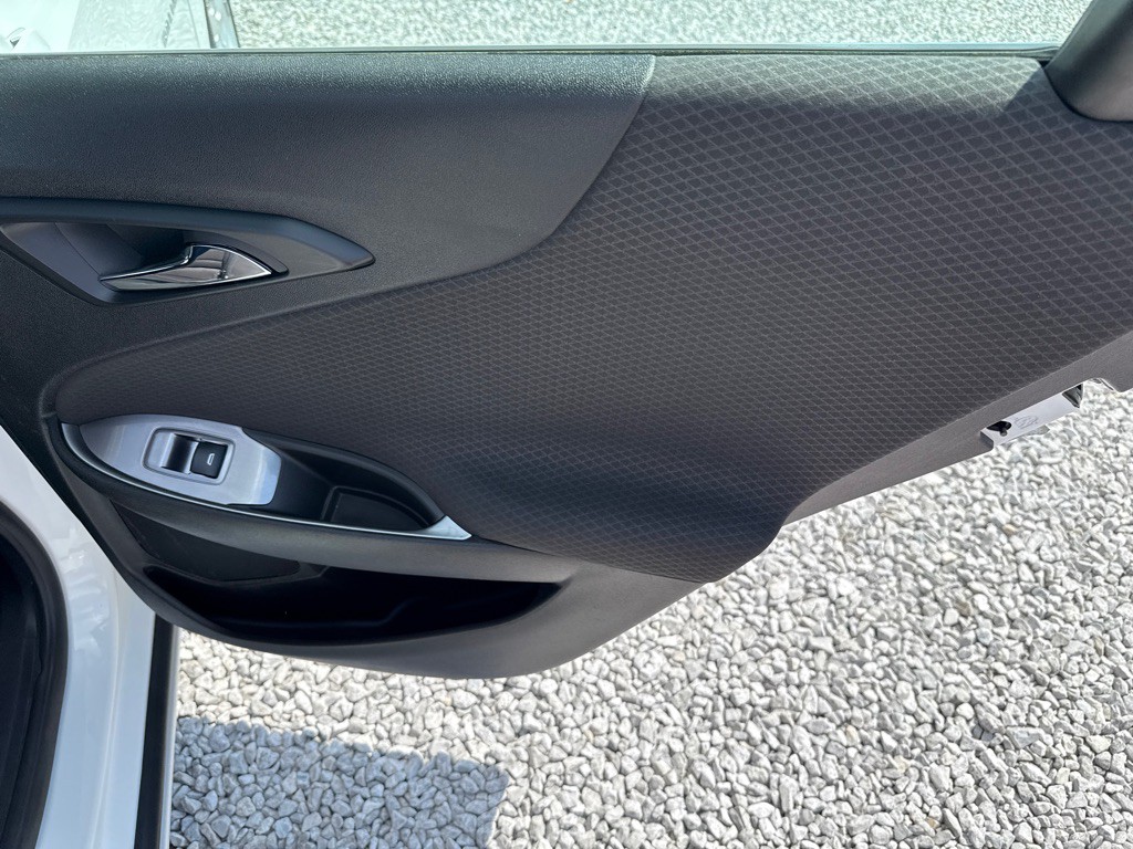 2018 Chevrolet Malibu Image 19