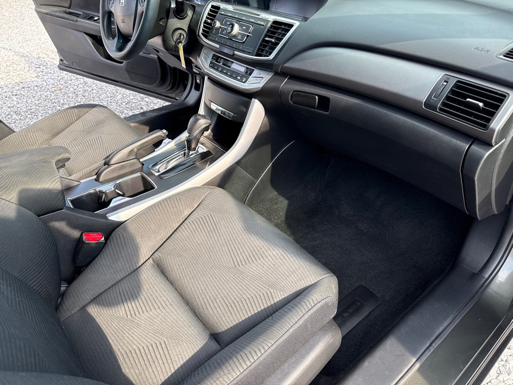 2014 Honda Accord Image 26