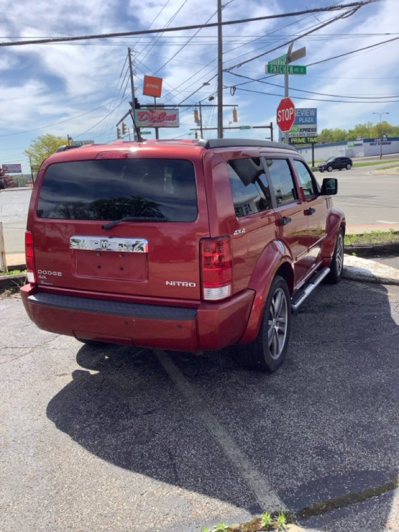 2011 Dodge Nitro Image 4