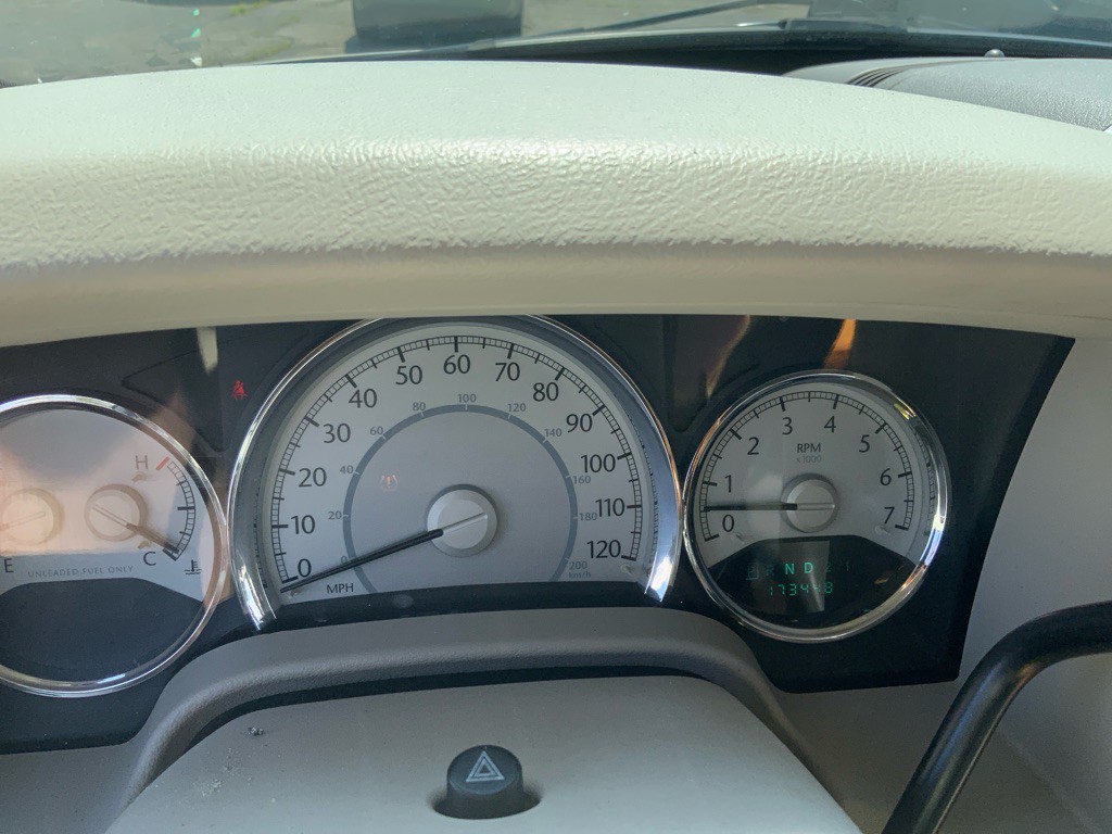 2003 GMC Envoy Image 6