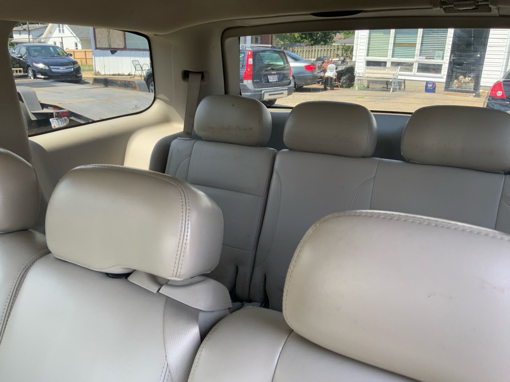 2003 GMC Envoy Image 8
