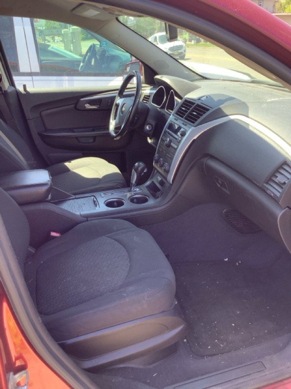2011 Chevrolet Traverse Image 8