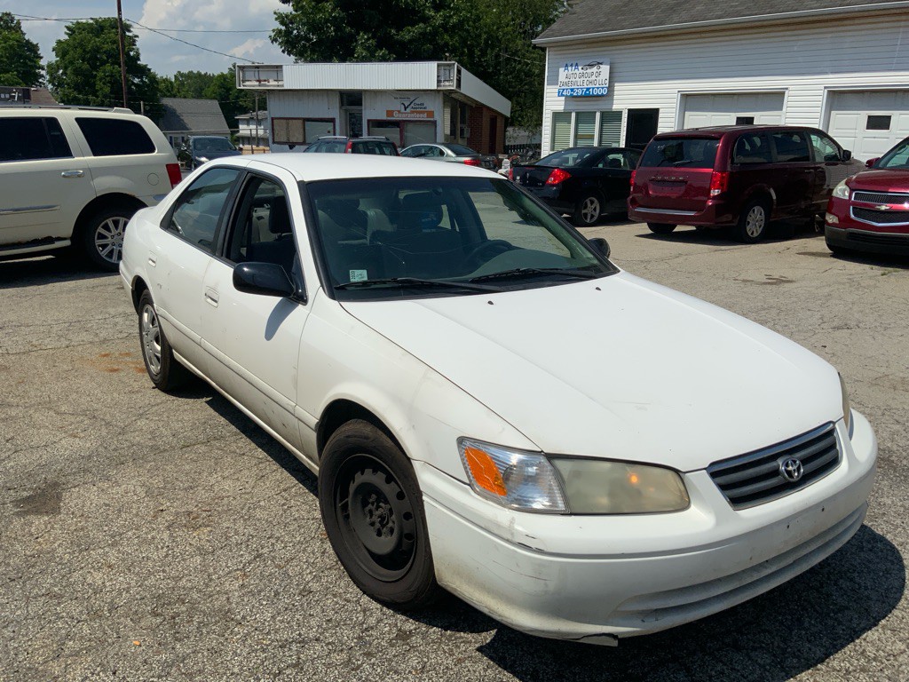 2001 Toyota Camry Image 3