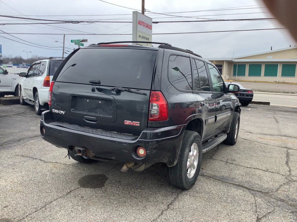 2005 GMC Envoy Image 4