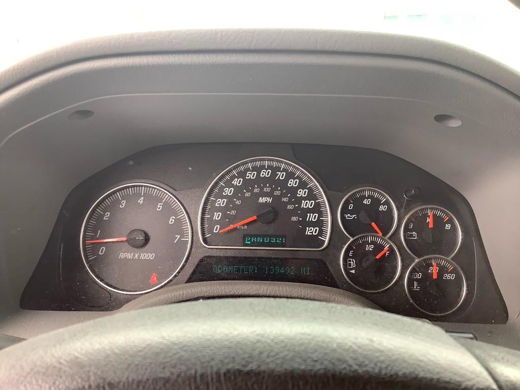 2005 GMC Envoy Image 8