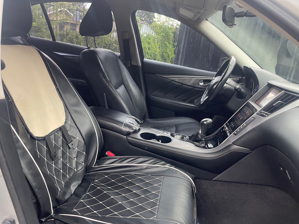 2016 INFINITI Q50 Image 7
