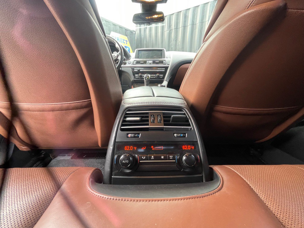 2015 BMW 6 Series Image 9