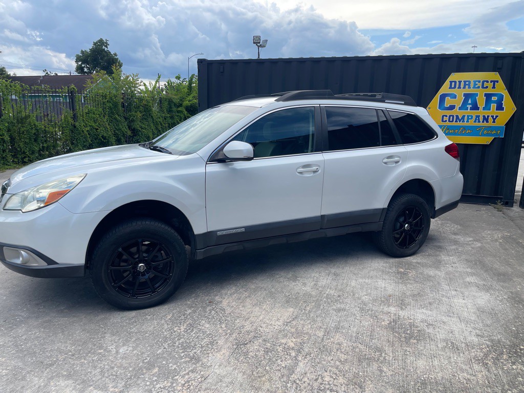 2010 Subaru Outback Image 1