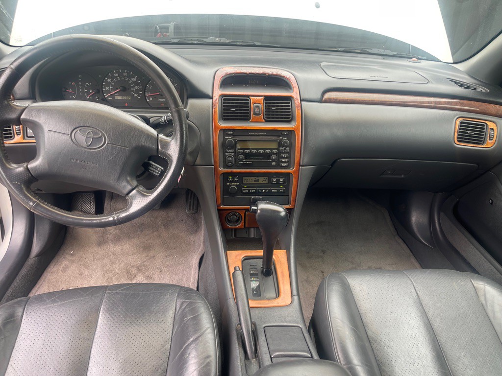 2000 Toyota Camry Image 5