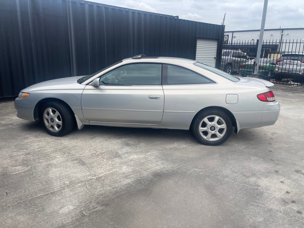 2000 Toyota Camry Image 8
