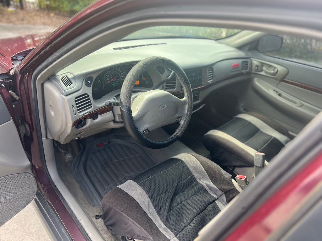 2003 Chevrolet Impala Image 9