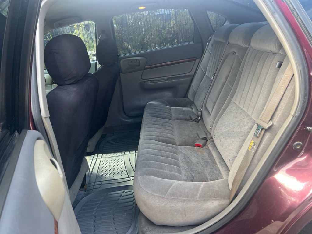 2003 Chevrolet Impala Image 13