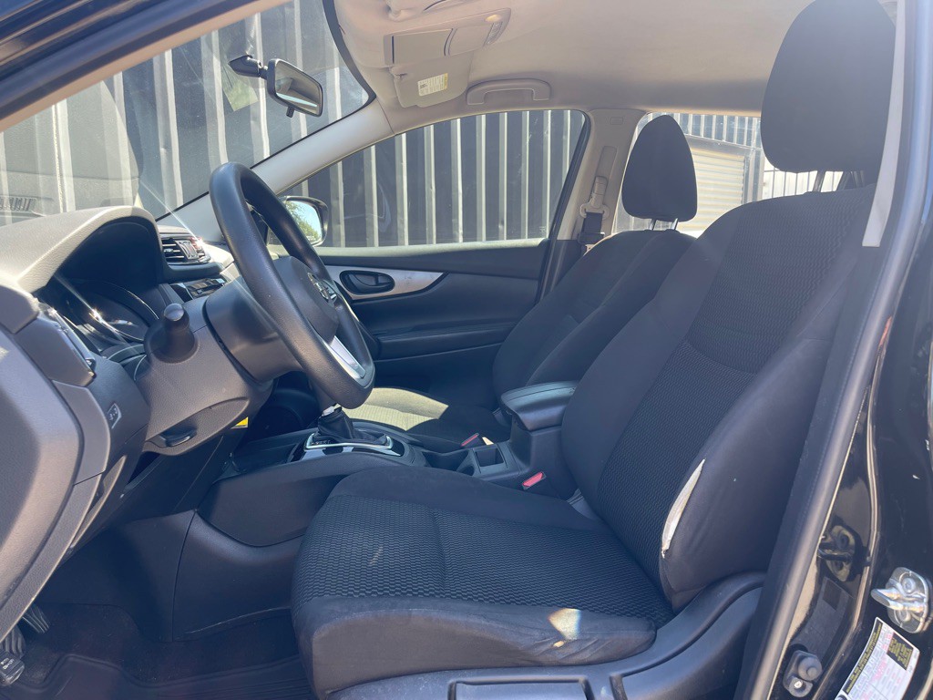 2018 Nissan Rogue Image 5
