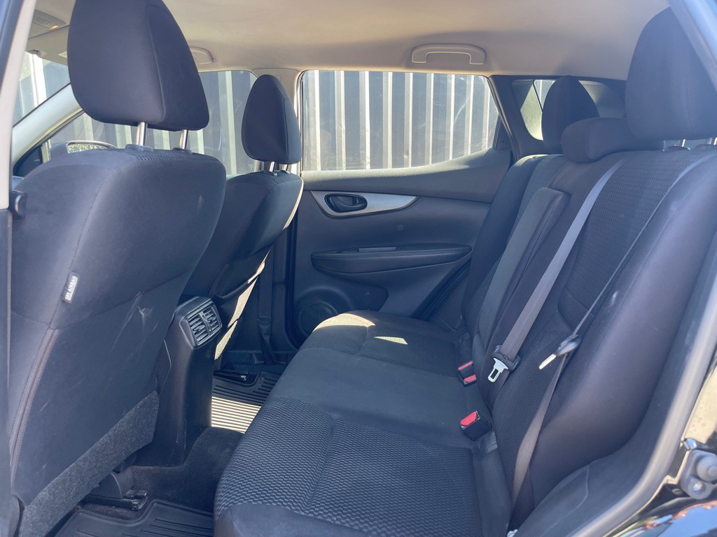 2018 Nissan Rogue Image 7