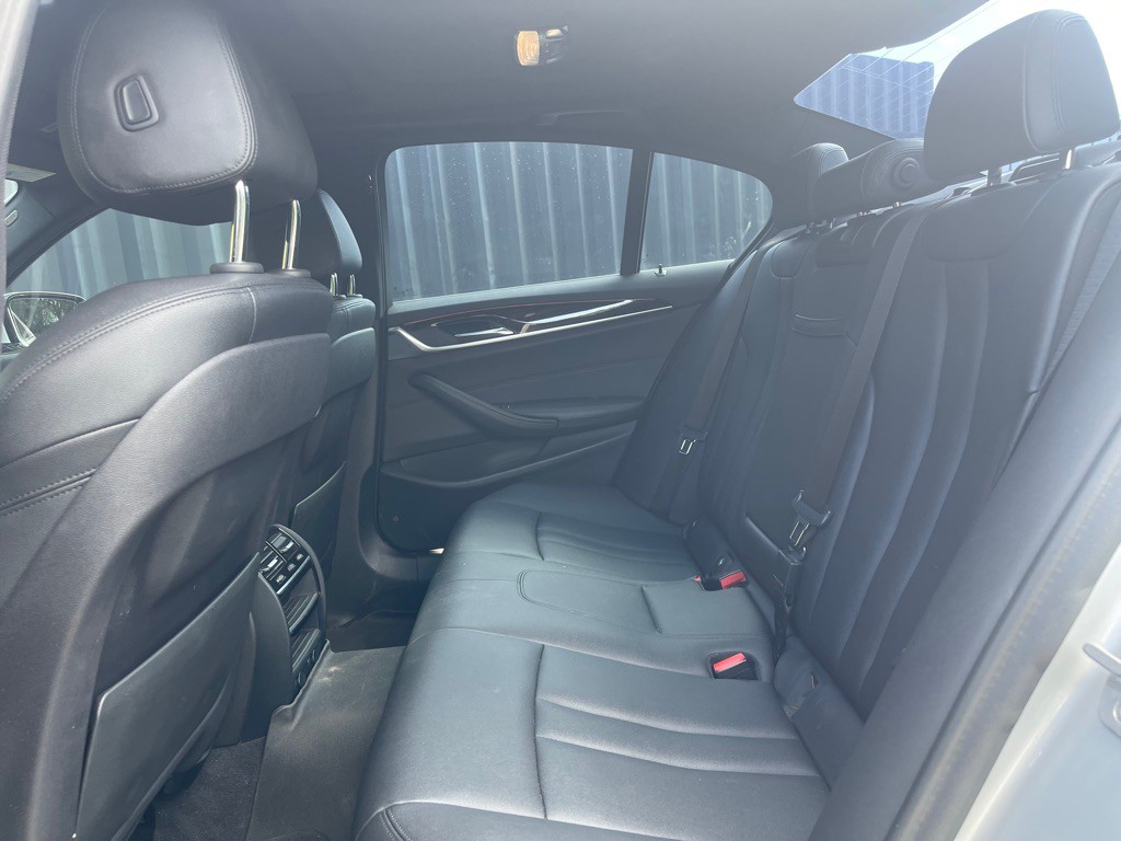 2018 BMW 5 Series Image 8
