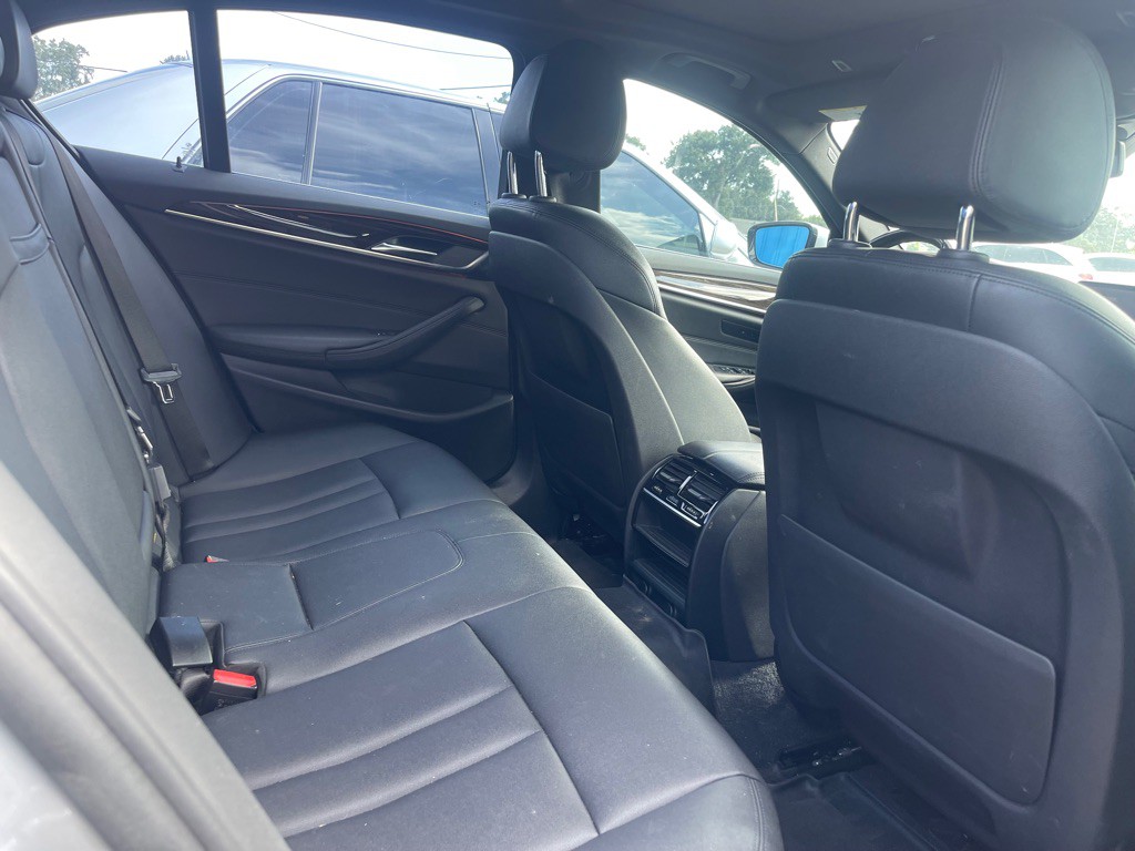2018 BMW 5 Series Image 9