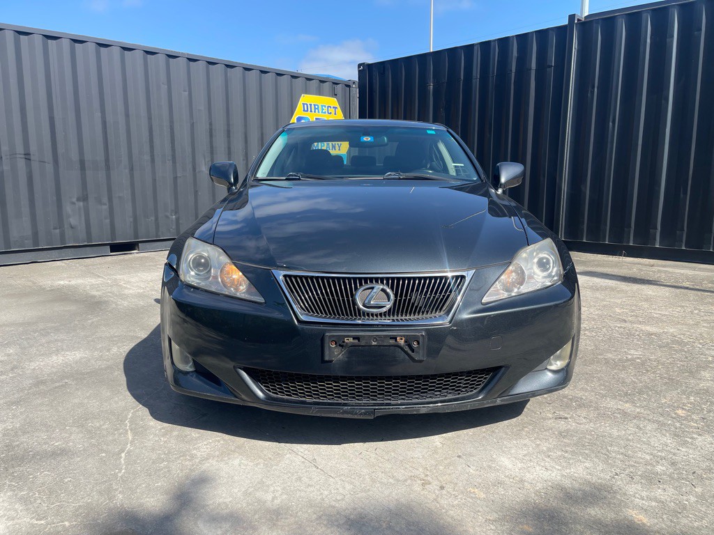2006 Lexus IS Image 2