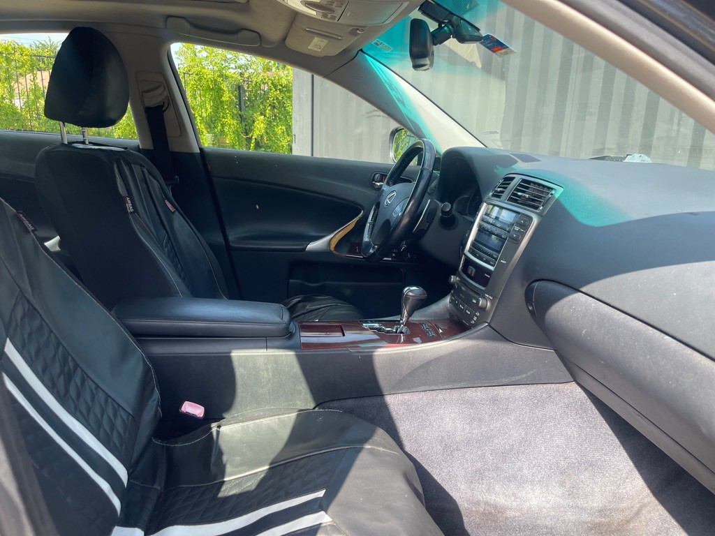 2006 Lexus IS Image 8