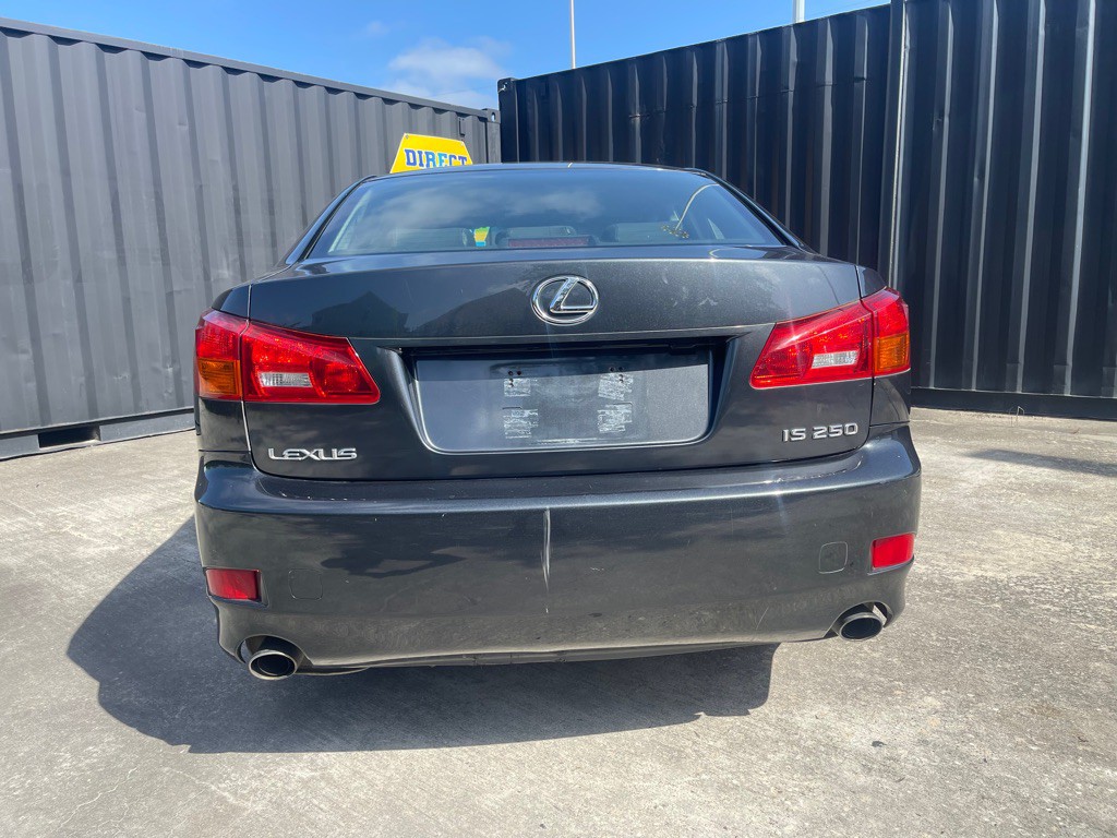 2006 Lexus IS Image 13