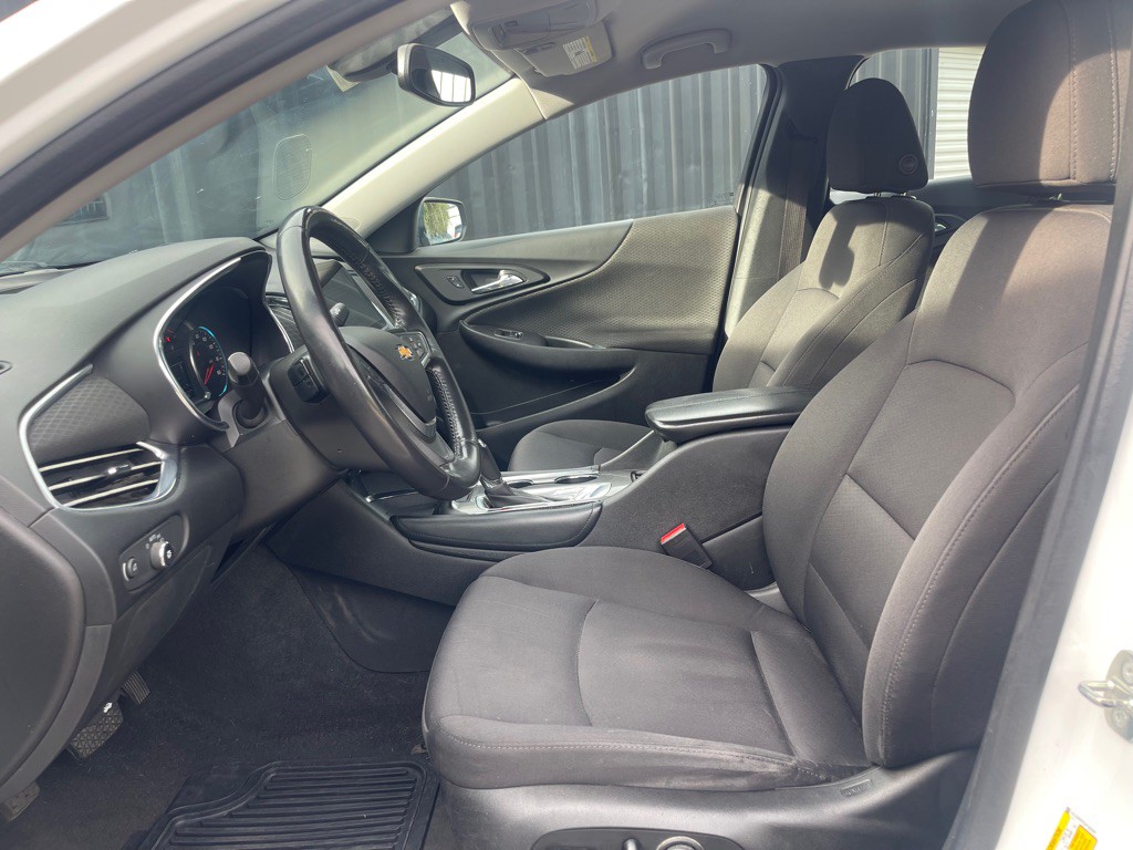 2018 Chevrolet Malibu Image 6