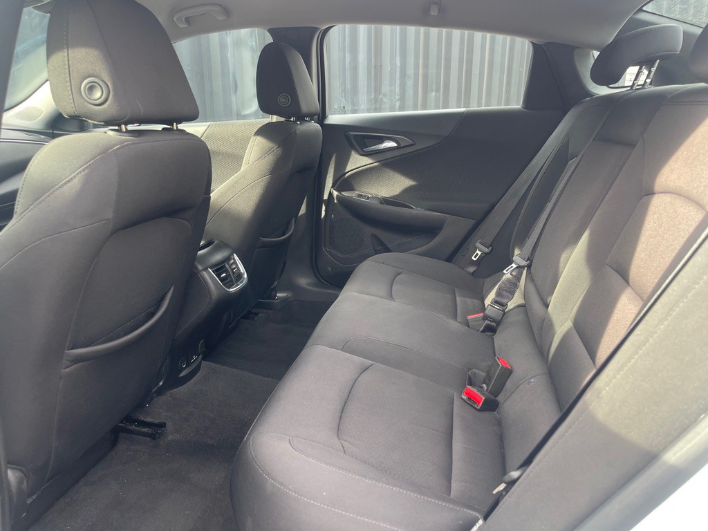 2018 Chevrolet Malibu Image 8