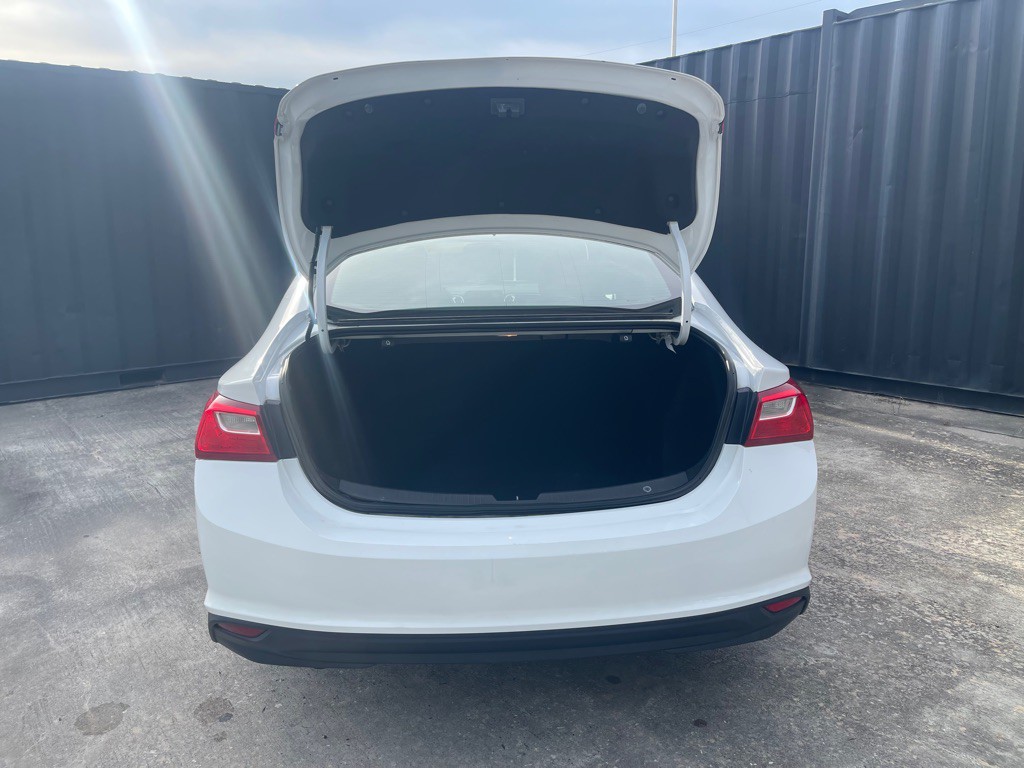 2018 Chevrolet Malibu Image 12