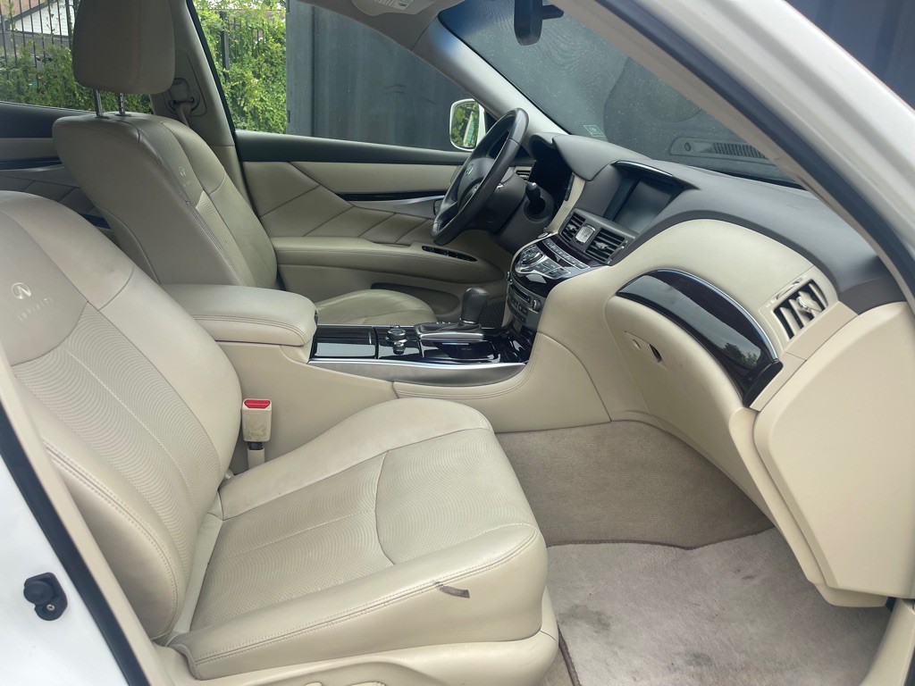 2013 INFINITI M37 Image 7