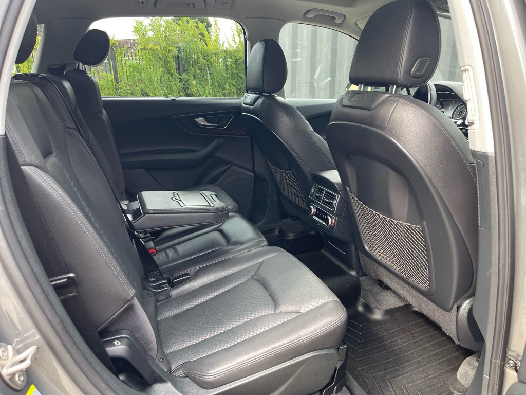2017 Audi Q7 Image 9