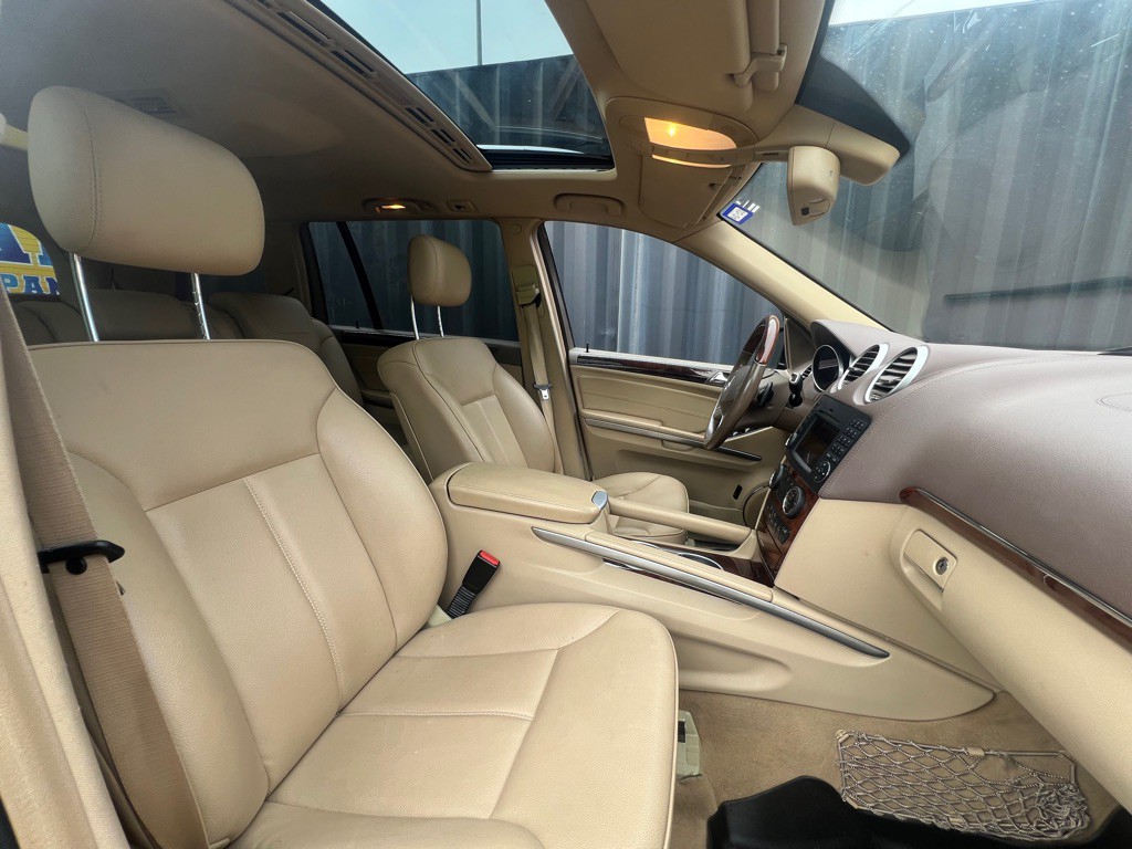 2012 Mercedes-Benz GL-Class Image 7