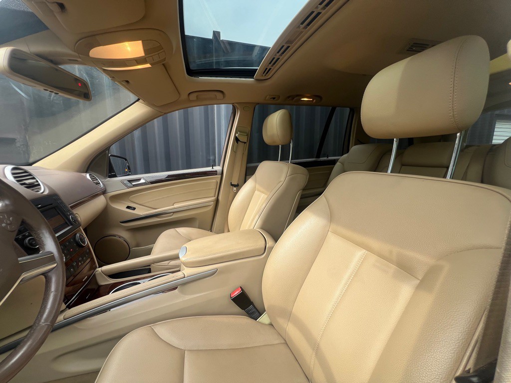 2012 Mercedes-Benz GL-Class Image 15