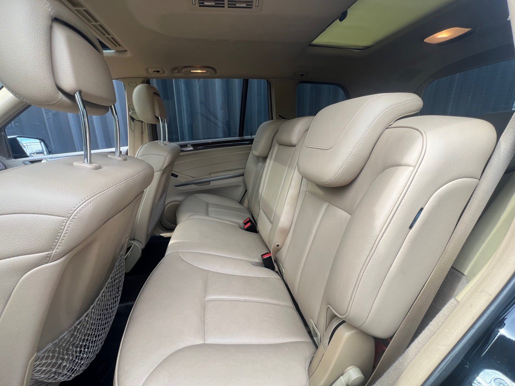 2012 Mercedes-Benz GL-Class Image 19